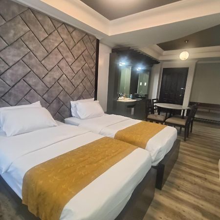 Mo2 Westown Hotel - Mandalagan Bacolod Exterior photo